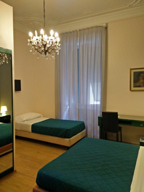 Hotel Suisse Генуя Номер фото