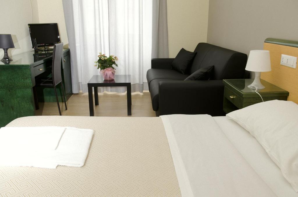 Hotel Suisse Генуя Экстерьер фото